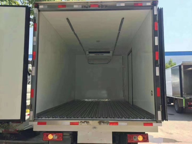 国六福田欧马可S14.2米冷藏车