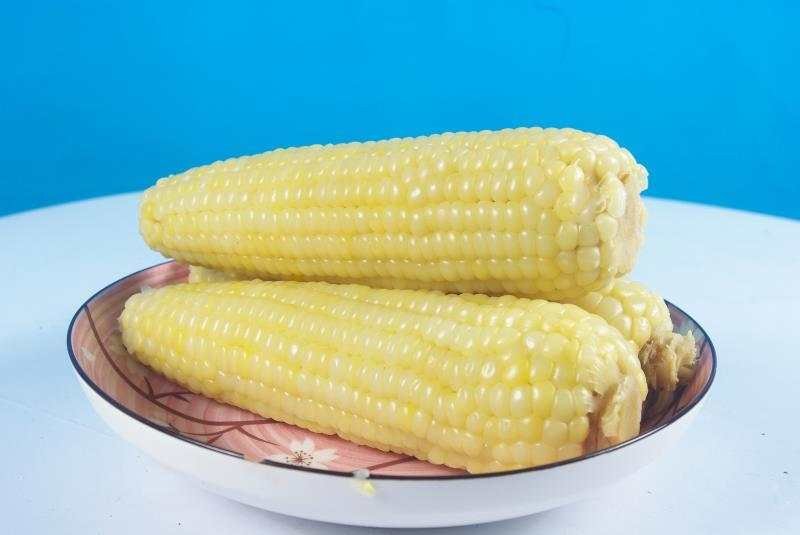 玉米，甜糯玉米，非转基因，一袋4只装，一箱20袋