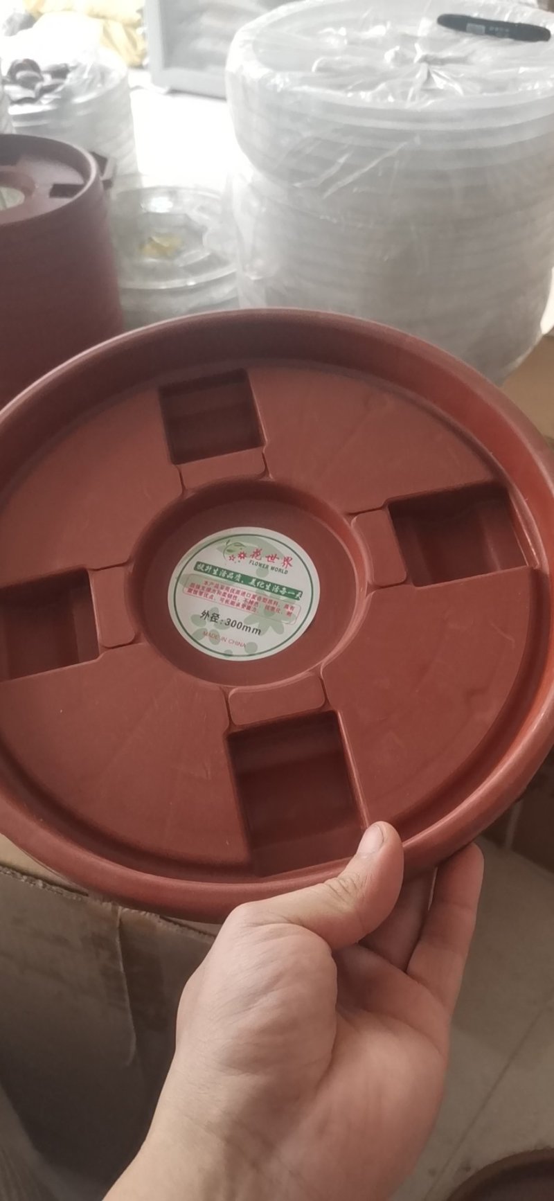 万向轮托盘，经久耐用，承重能力强