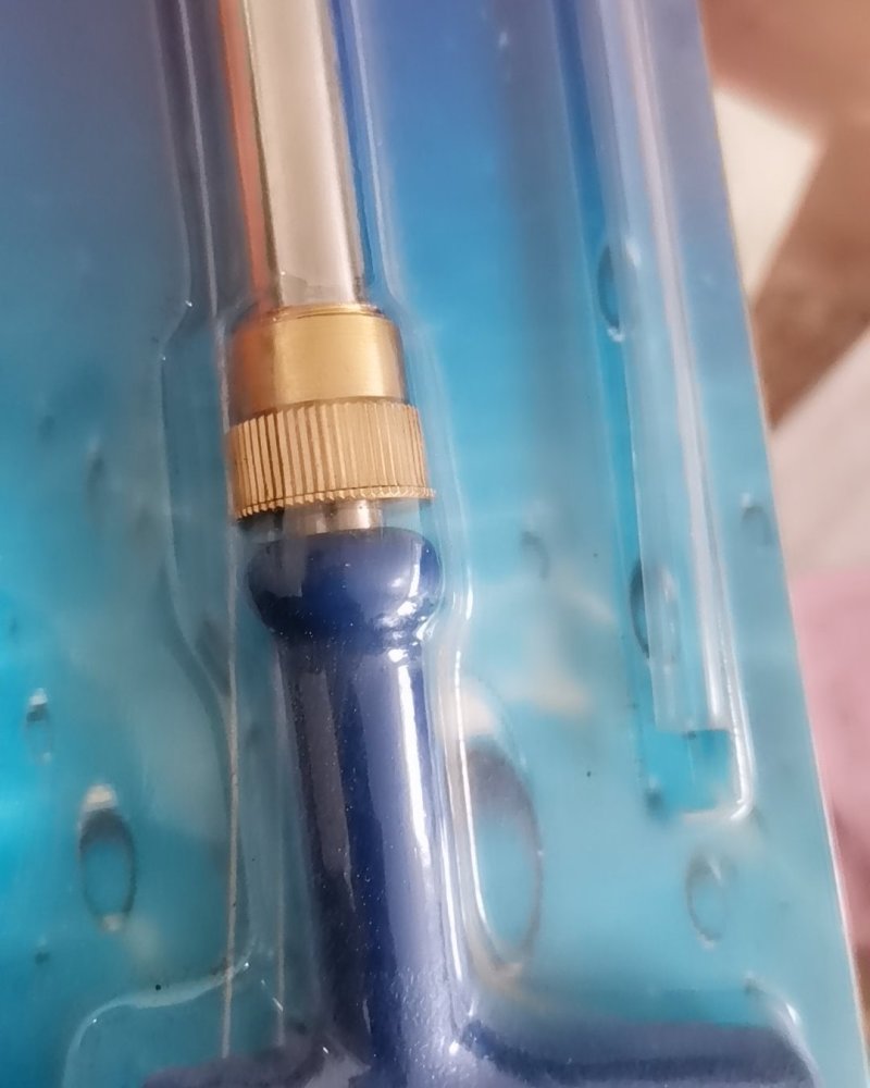 喷雾器，推拉式，可乐雪碧等饮料瓶通用，方便耐用。