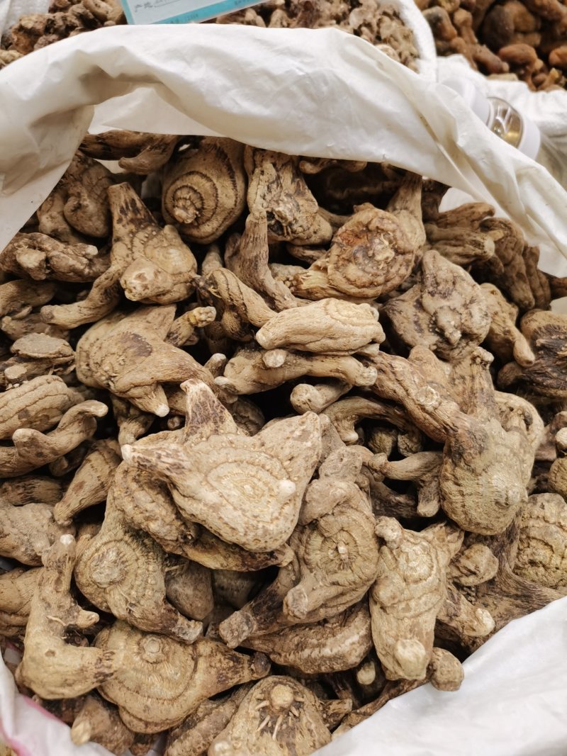 白芨包邮三叉白芨正品选货无硫磺质量保证包邮