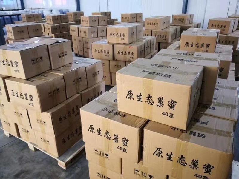 高封盖蜂巢蜜2023新品蜂场现货供应