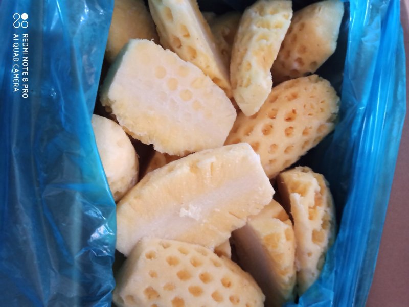 徐闻菠萝速冻红菠萝块、青菠萝块，香甜可口，可直接食用加工