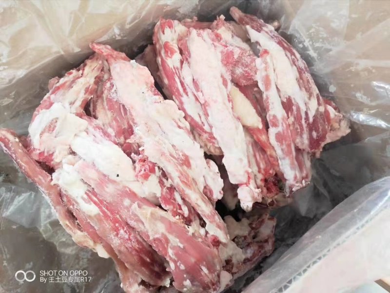 内蒙古锡林郭勒草地羊尾尖，去油精选。肉质鲜嫩。