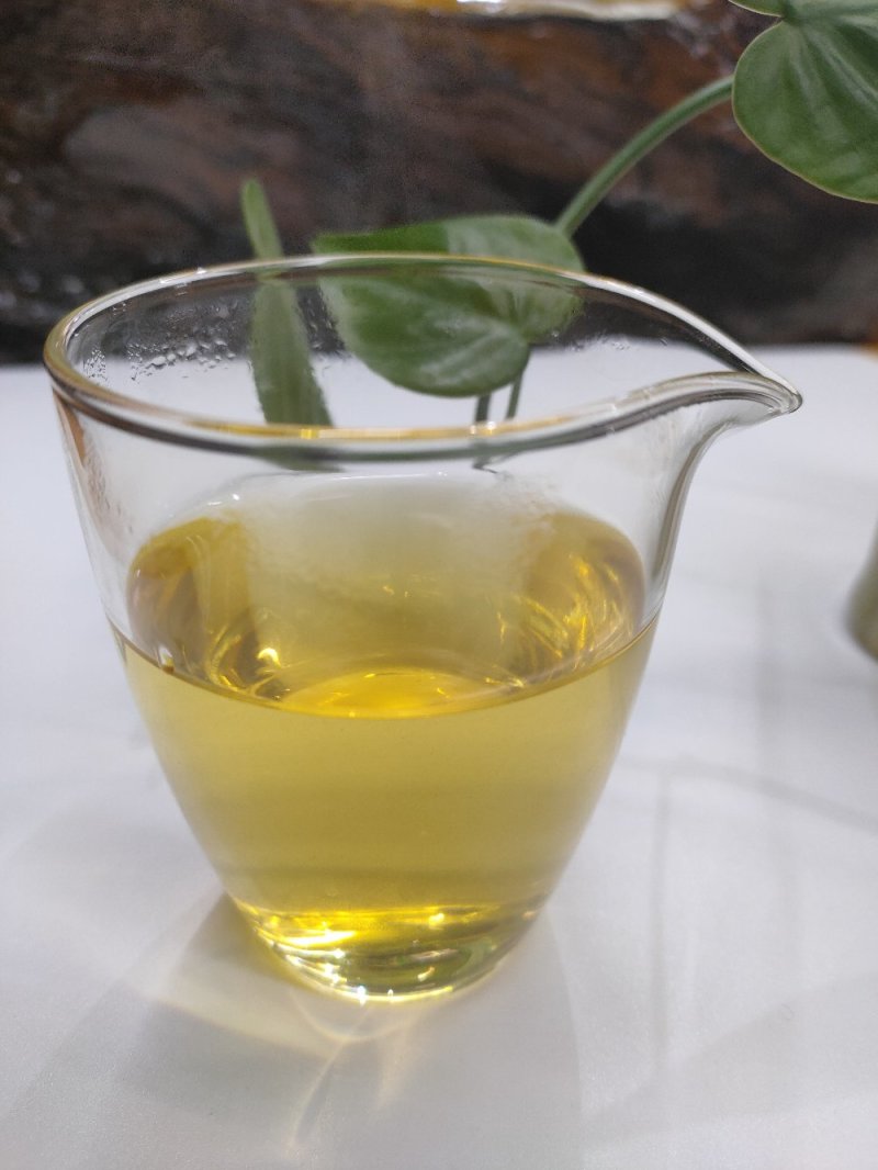 小户赛2010纯料云南七子饼普洱茶冰岛茶的香甜