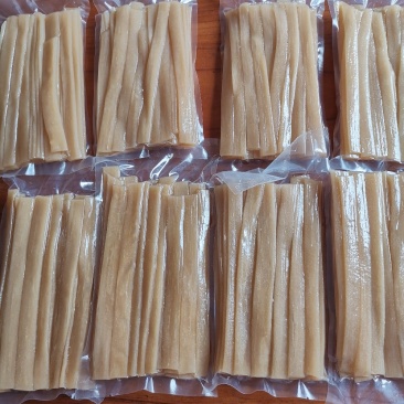 川粉粉条保鲜粉条厂家直供，支持贴牌加工，电商一件代发