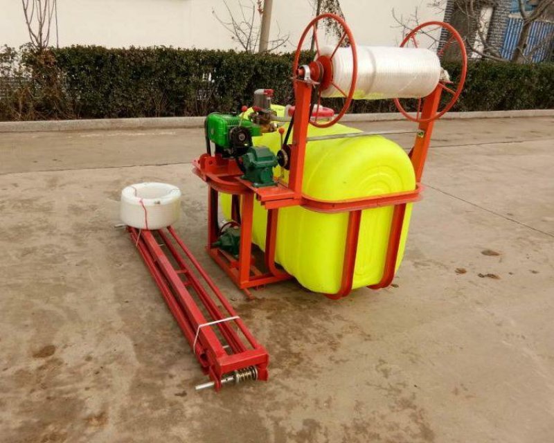 四轮车悬挂自动收管喷雾打药机车载式高杆雾化均匀植保打药机