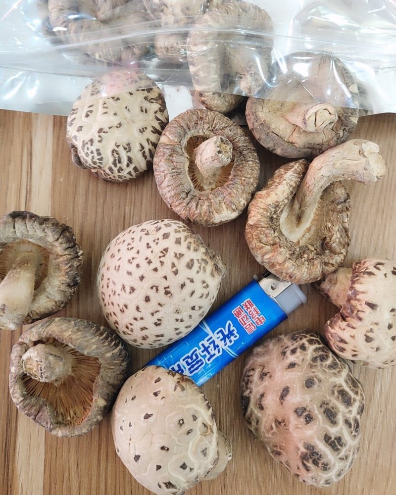 全国包邮云南精品食用菌野生菌干货大花香菇