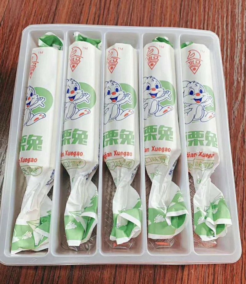 网红爆款大白兔奶糖冰淇淋雪糕童年回忆味道