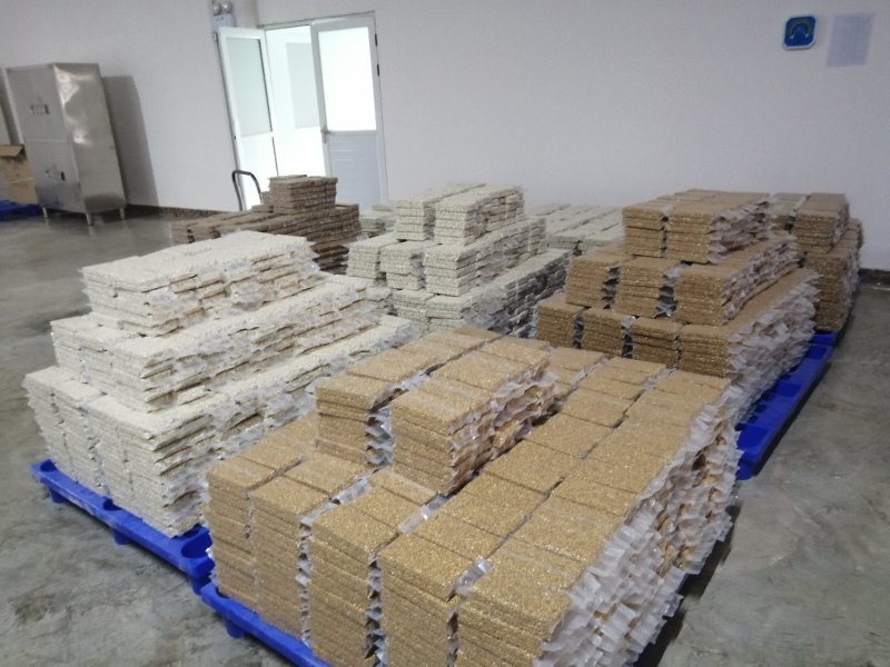 兴仁薏仁米（小白壳）