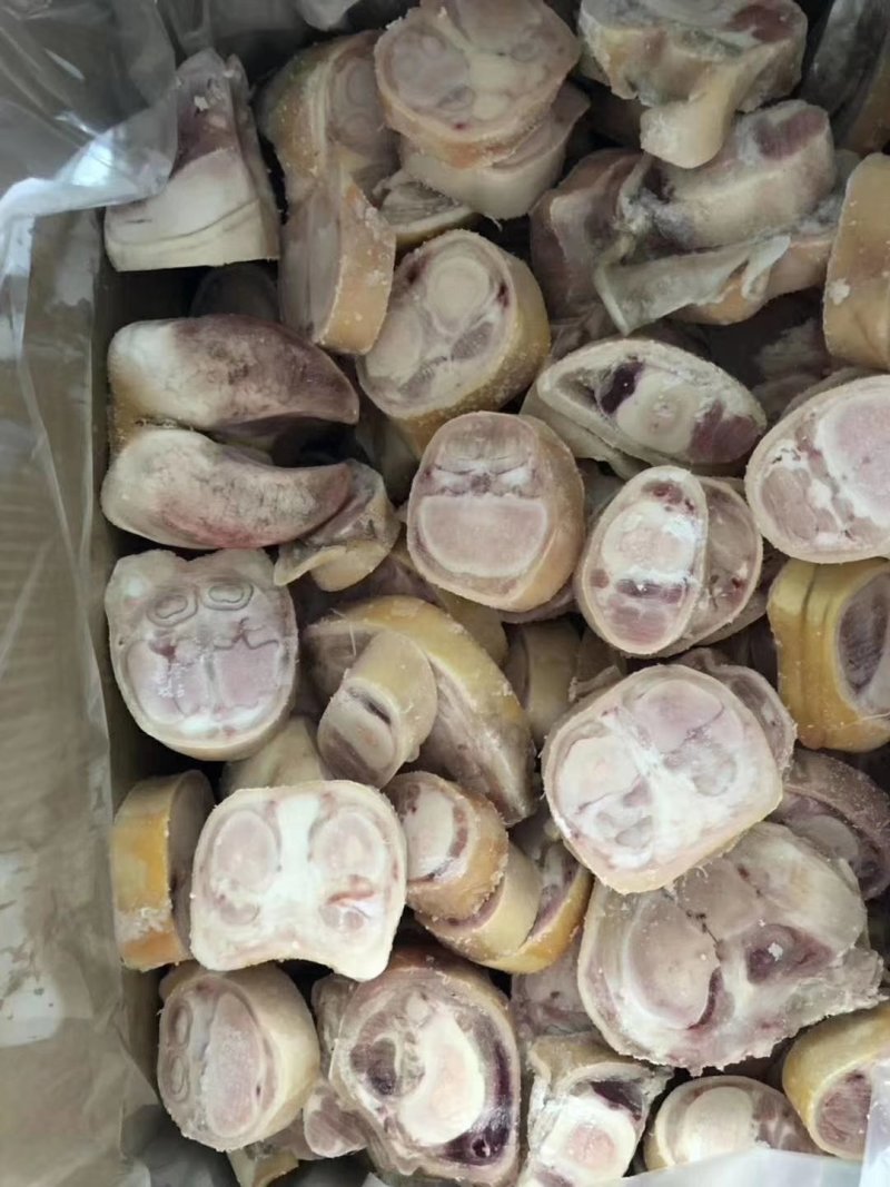 源头厂家直销，国产鲁西黄牛精品公牛火烧毛牛蹄、也可根据要巨片