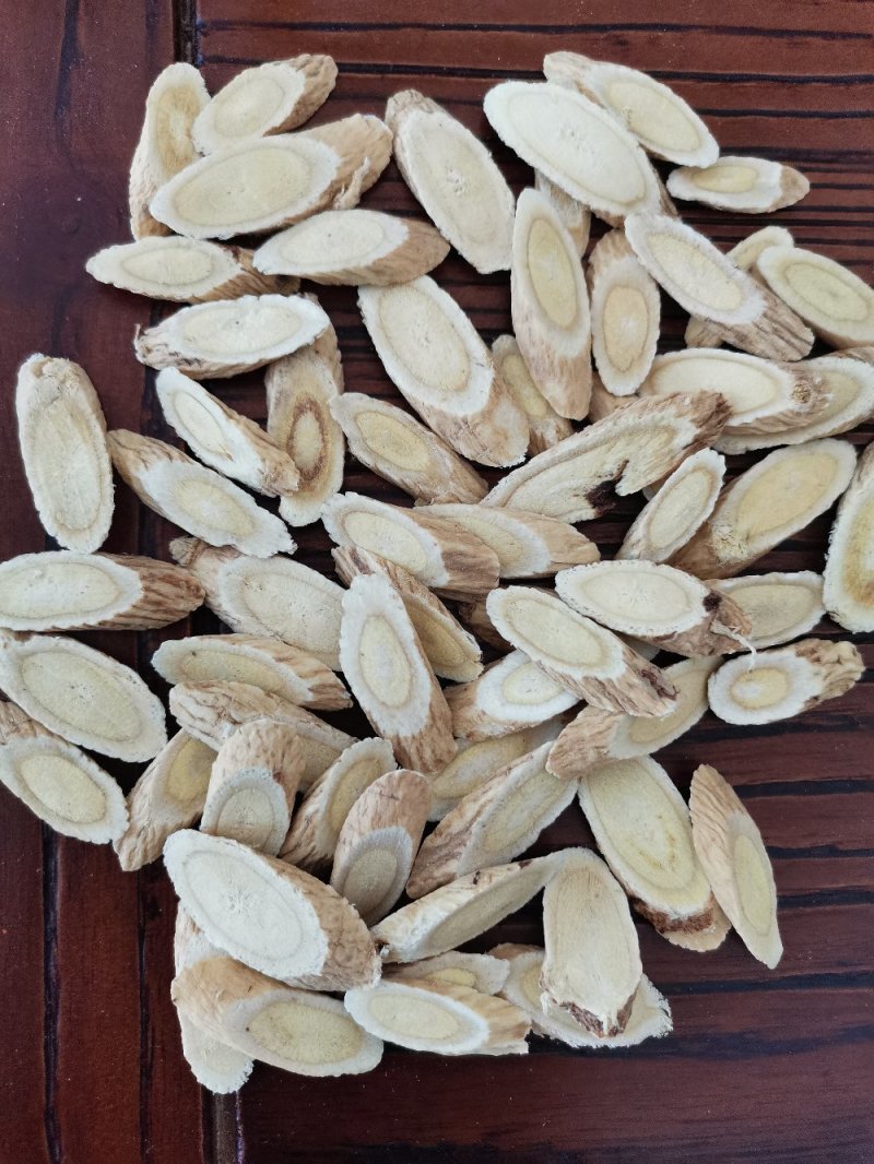甘肃千年药乡黄芪，规格齐全。量大从优，合作共赢