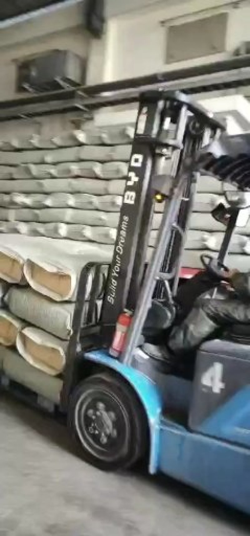 大量供应压缩谷壳