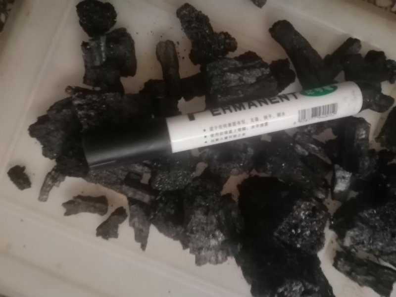 中药材血余炭纯人发锻造，含胶质高无杂质蜂窝发亮