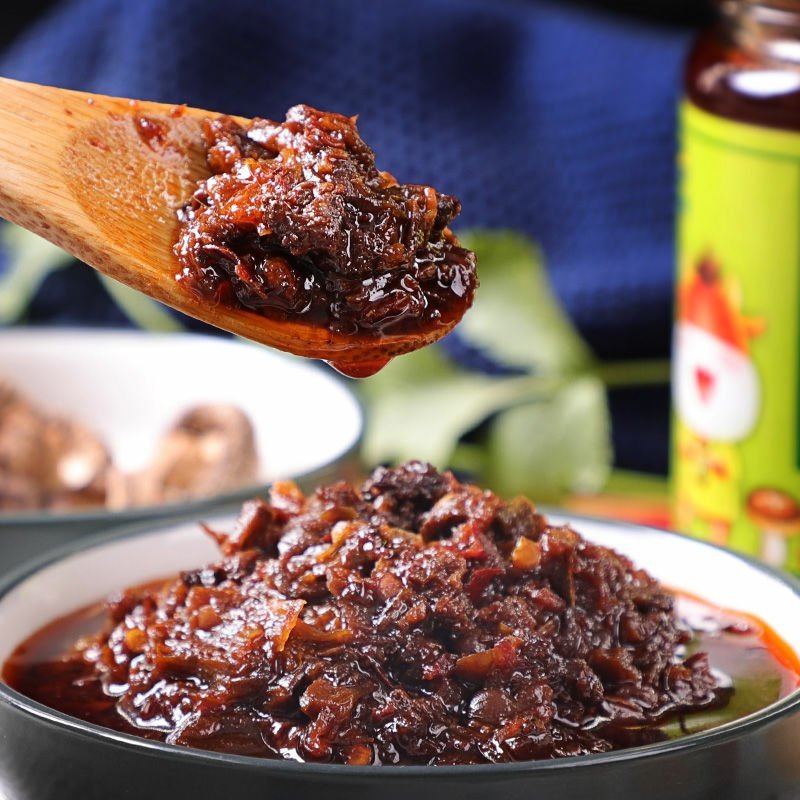 伊赛正宗牛肉酱香菇春笋酱麻辣酱拌饭拌面酱火锅蘸料批发