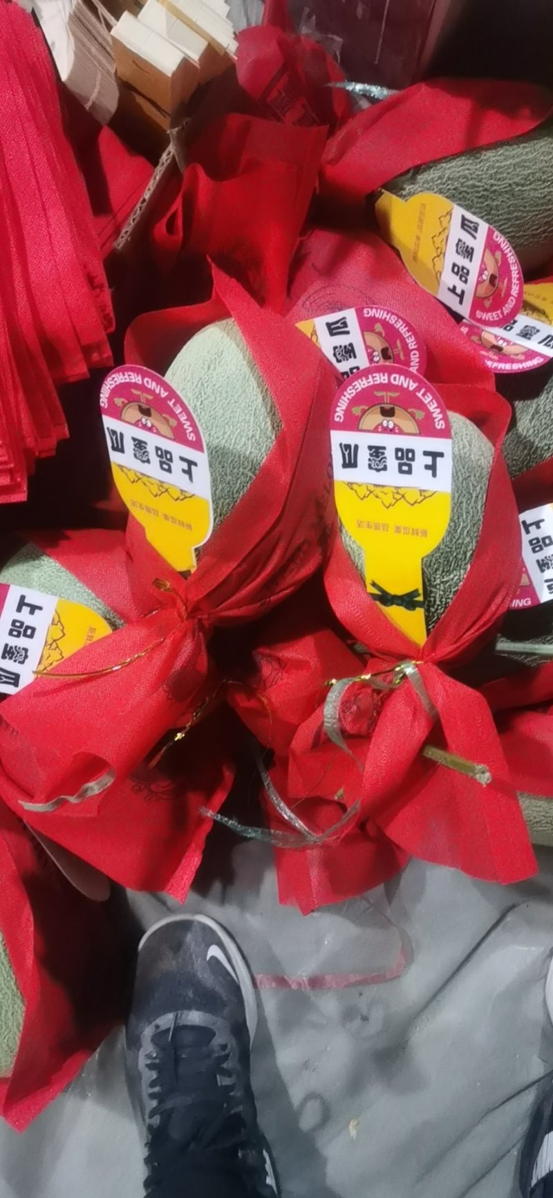 西州蜜瓜3斤以上长圆形