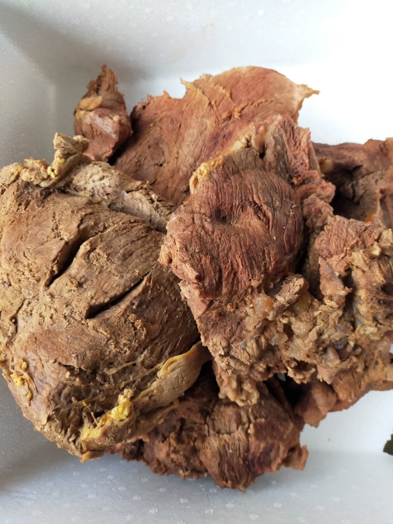 酱香牛肉，肉块大，***剂，无水分感兴趣的欢迎光临！