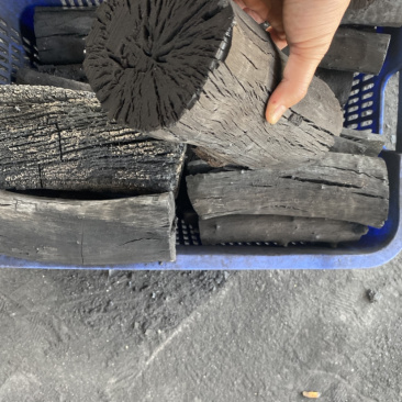 厂家直销烧烤木炭，荔枝木炭