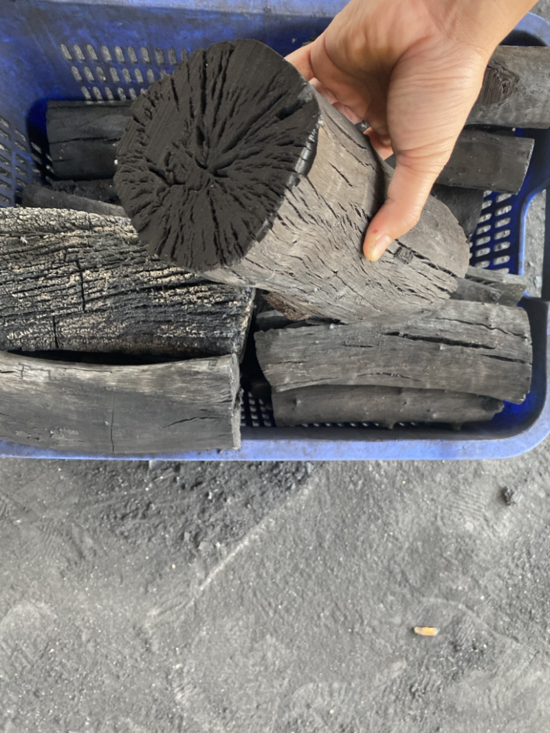厂家直销烧烤木炭，荔枝木炭