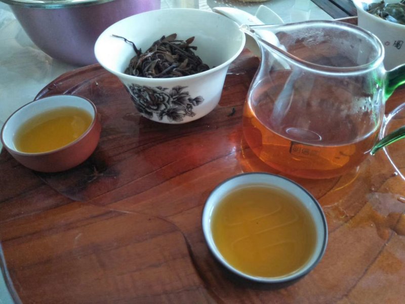 古树红茶，优选百年古树茶叶发酵，太阳干燥