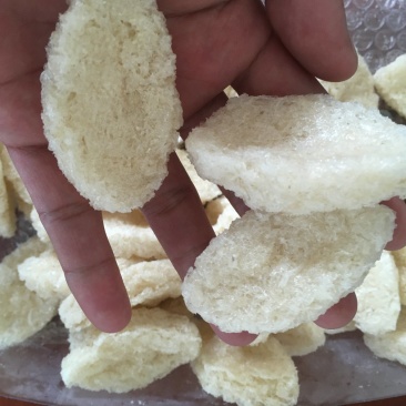 燕窝燕窝碎压块自然色泽免挑毛干度足
