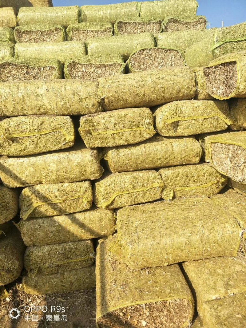 玉米秸秆铡段柔丝各种草料牛羊养殖