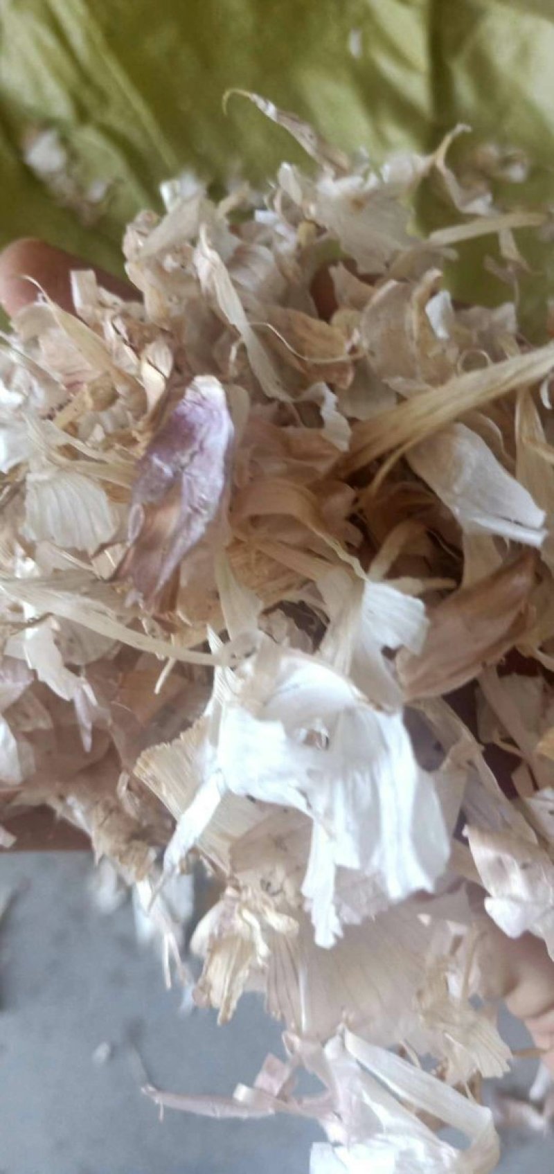 大蒜皮压块大蒜皮颗粒质量保证
