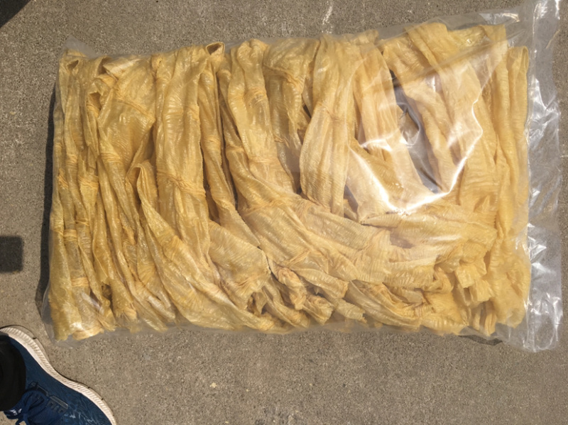 【豆皮】手工辣条专用大辣片半成品，豆制品干货素牛排豆腐皮