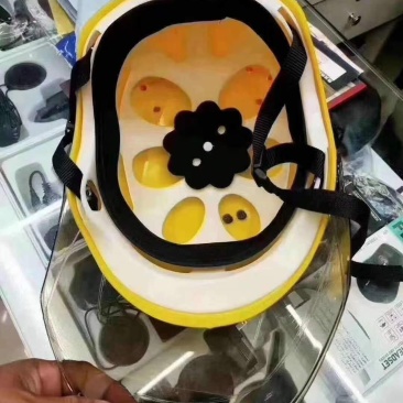 头盔