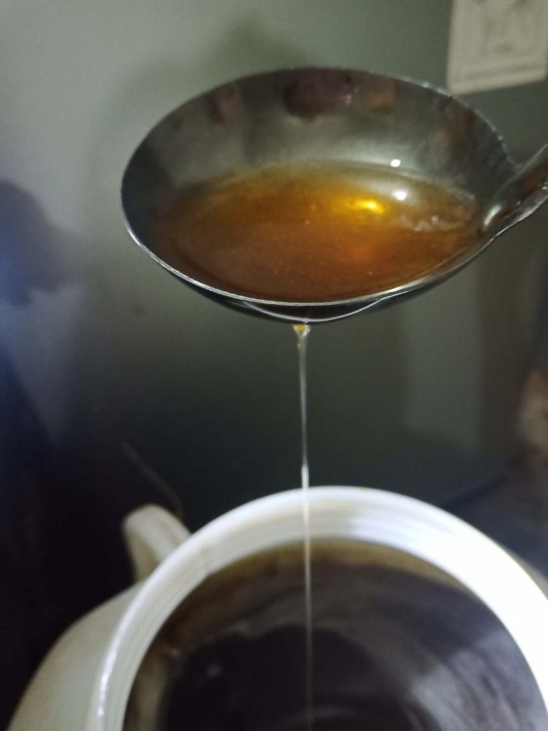 高山蜂蜜正宗中蜂糖热卖中，货真价实，假一赔十，量大优惠哟