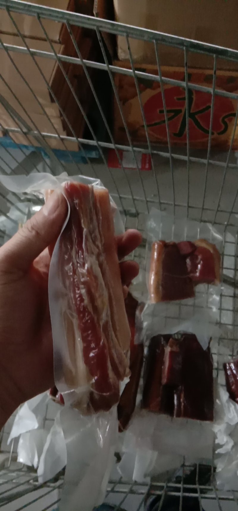 风干挑刺五花腊肉(后腿25.5/斤支持一件代发支持样品，