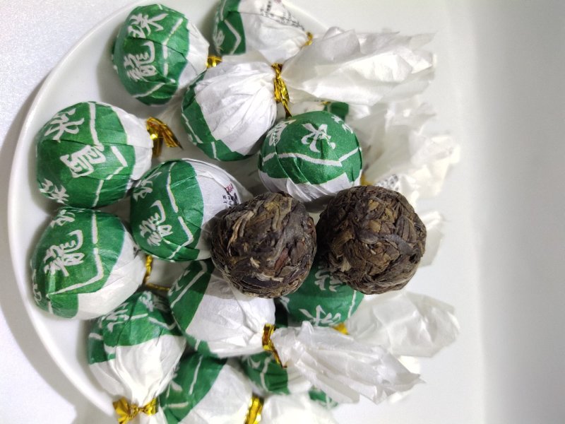 冰岛茶普洱生茶龙珠一次一个方便携带古树茶口感很好