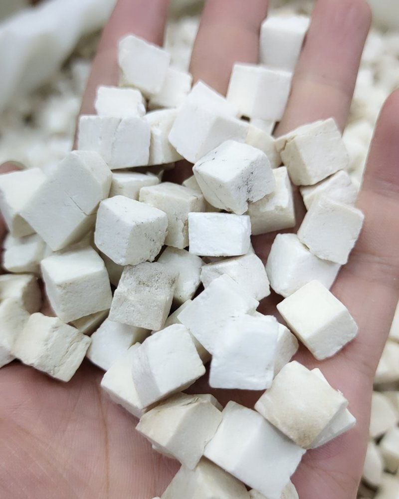 云南茯苓丁颜色白丁型完整量大从优