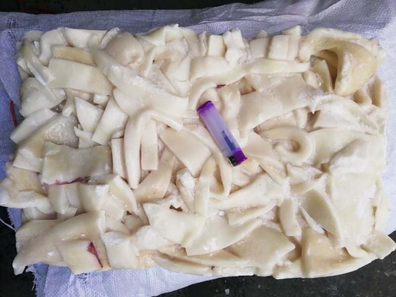 去皮鱿鱼碎肉鱿鱼条新鲜速冻去皮鱿鱼条鱿鱼边角料