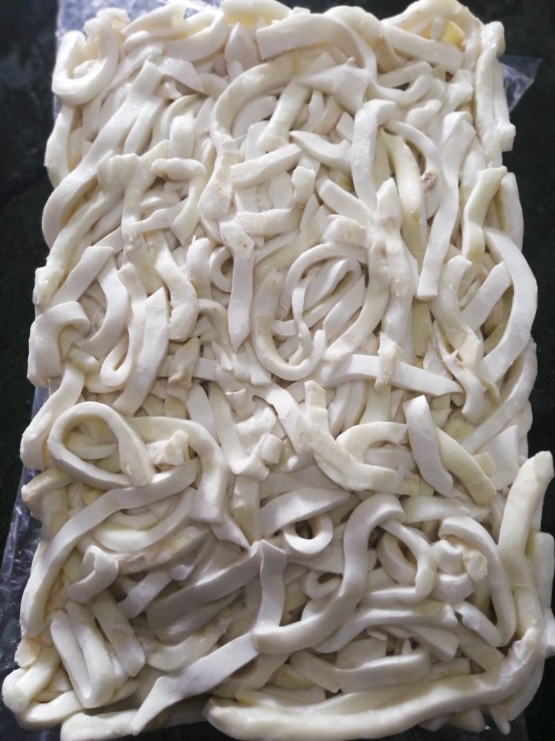去皮鱿鱼碎肉鱿鱼条新鲜速冻去皮鱿鱼条鱿鱼边角料