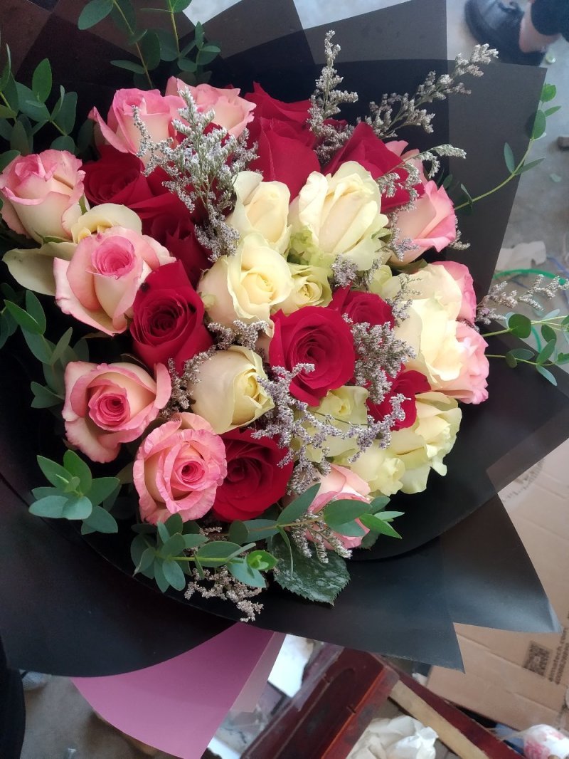玫瑰鲜切花基地直发婚庆祝福老婆生日家庭插花心意一件代发