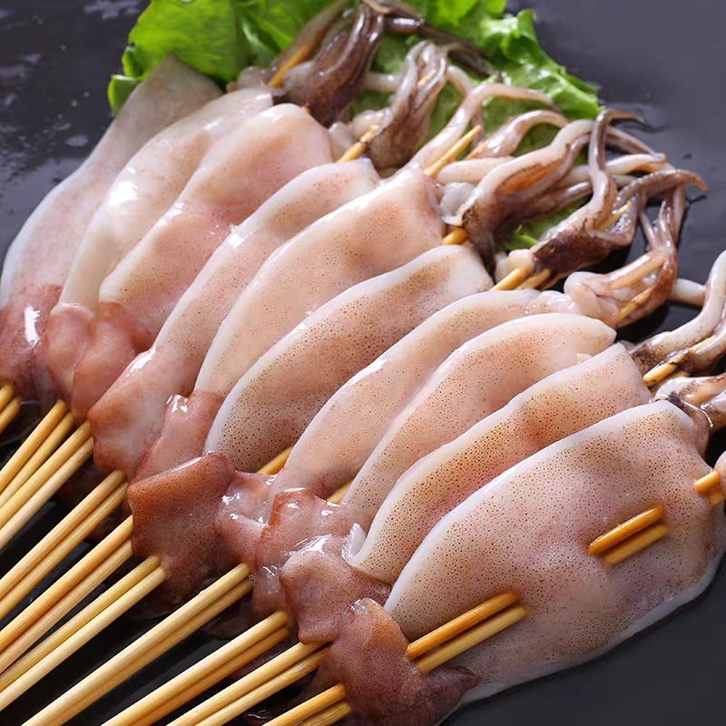 50g*100串鱿鱼板串冷冻鱿鱼片铁板鱿鱼烧烤小串包邮