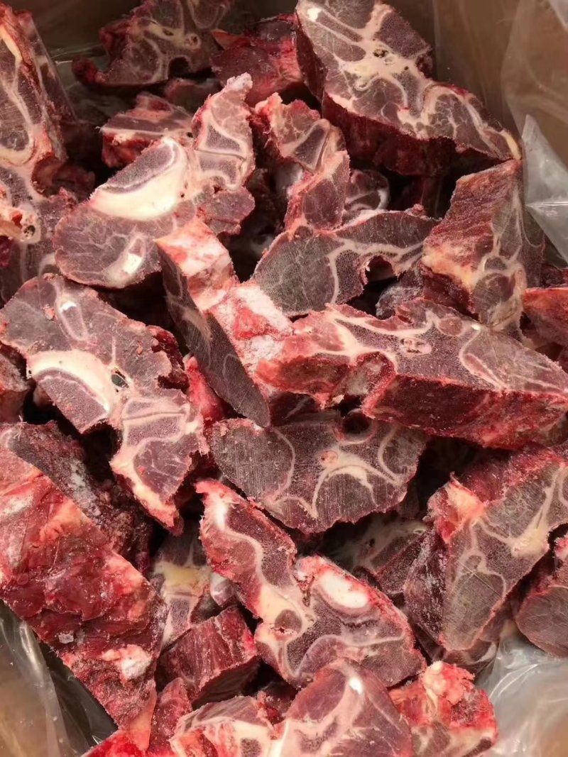 牛脖骨，牛脊骨，肋条头，长期有货，，，，