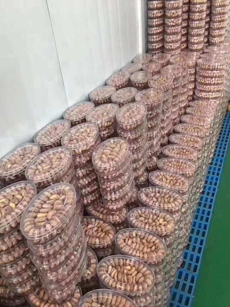 越南盐焗腰果扁盒红标68带皮炭烧腰果非油炸零食坚果