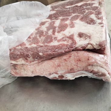 肥猪的去皮五花肉，质量保证