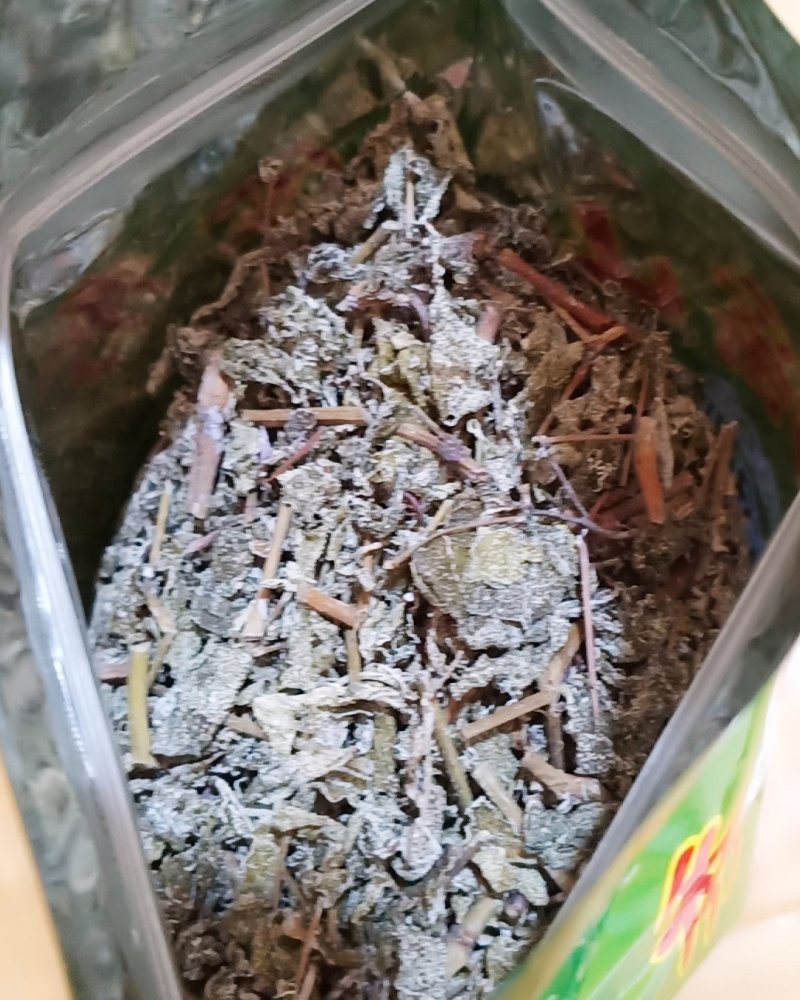 金秀大瑶山土特产“银腾茶”，是好凉茶，夏天可以喝
