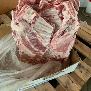 羔羊排，烧烤合适，肉质嫩