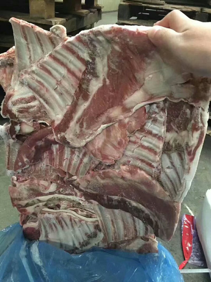 羔羊排，烧烤合适，肉质嫩