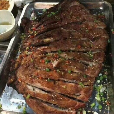 大羊排炖锅合适，羔羊排烧烤合适