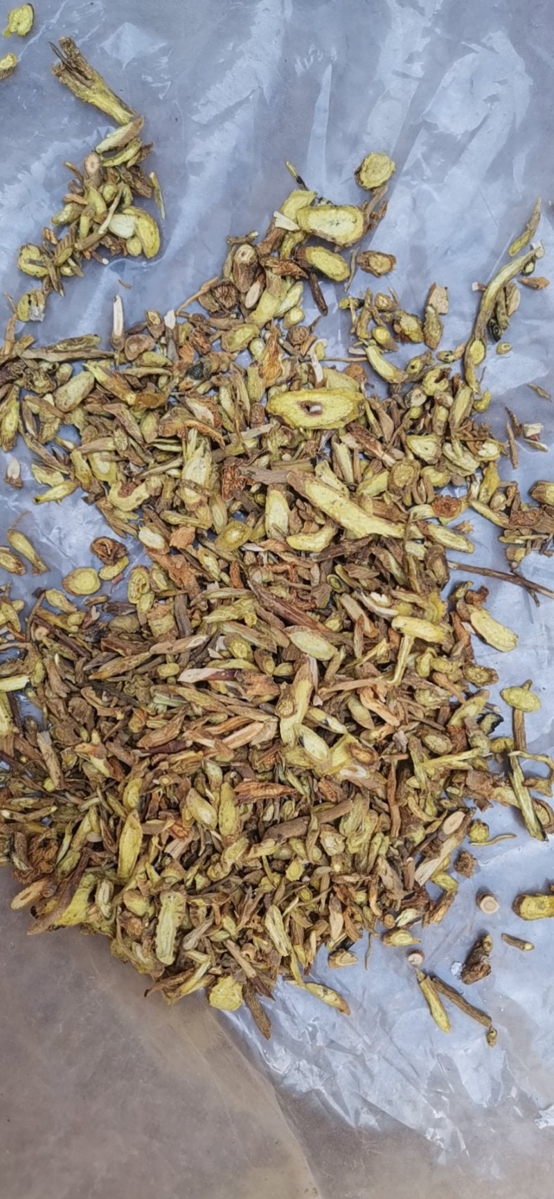 特价黄芩货原产地，黄芩干个，黄芩，产地供应量大从优