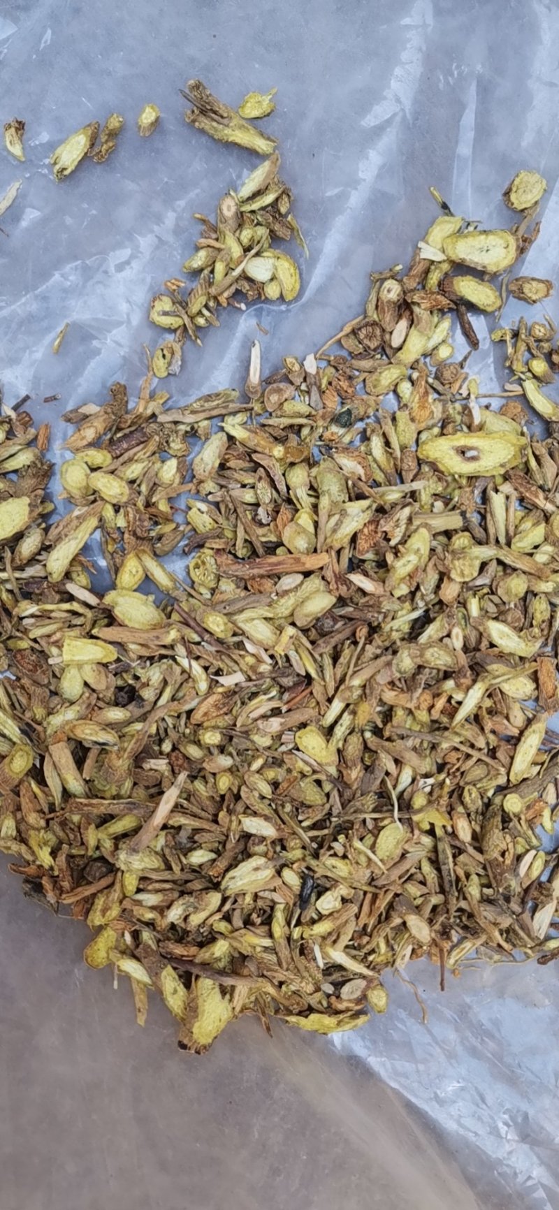 特价黄芩货原产地，黄芩干个，黄芩，产地供应量大从优