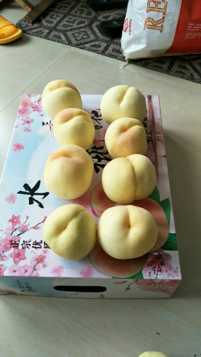 新沂优质水蜜桃降价了
