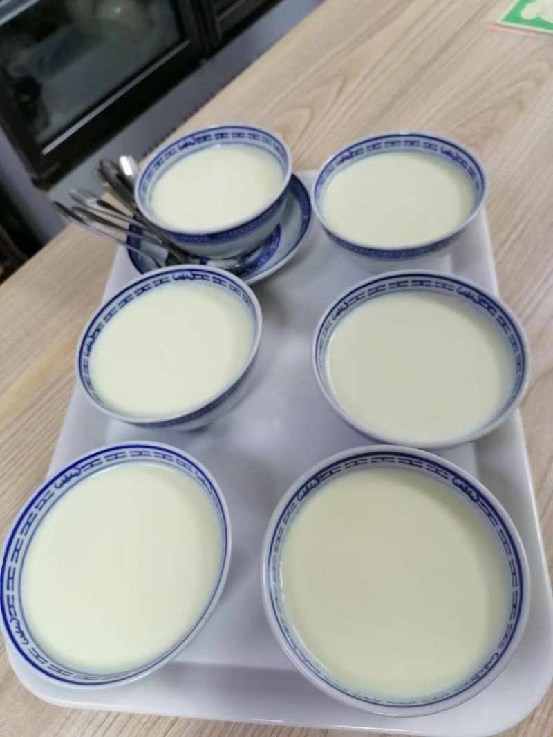 水牛奶，牛初乳