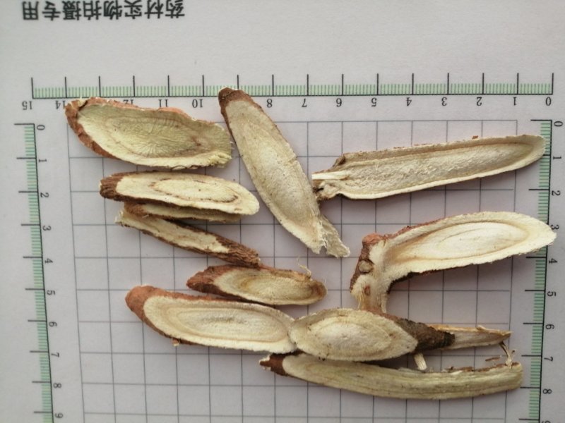 红皮甘草，大片、中大斜片、中小片、小片、杂色皮小片供应