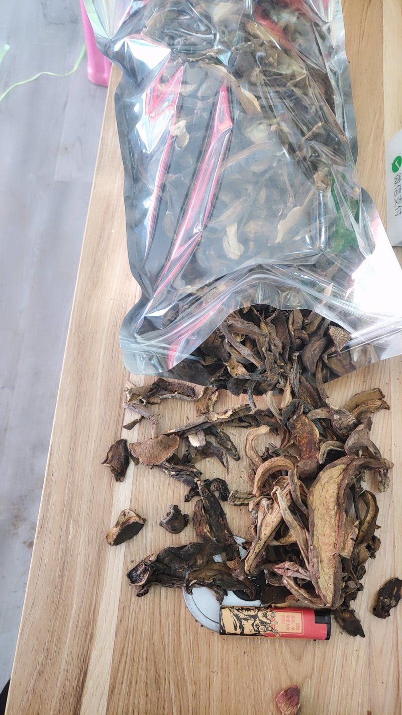 精品野生黑牛肝10以上包邮